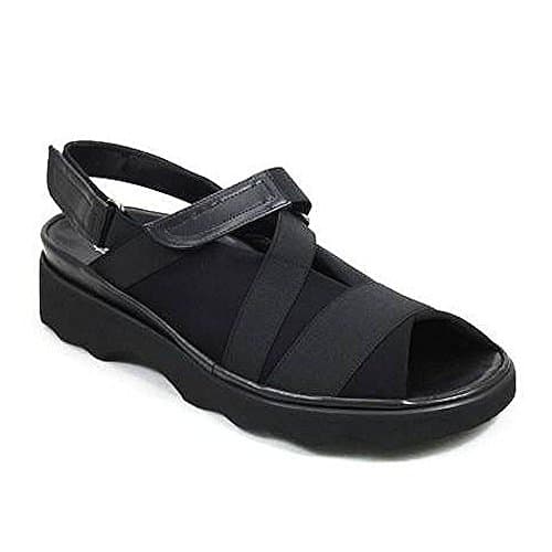 Thierry RabotinWomen's Wyeth Black Microfiber Sandal 39M