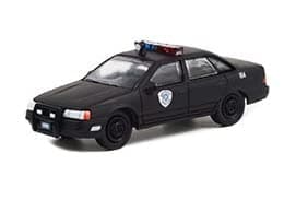 CollectiblesGreenlight 44940-D Hollywood Series 34 - Robocop (1987) - 1986 Taurus LX - Detroit Metro West Police 1/64 Scale