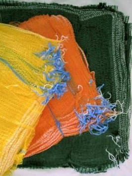 100 x Small Yellow Net Bags 22cm x 28cm - 1kg to 2kg Capacity - Suitable Fruit, Bulbs, Shellfish, Free UK P & P (3YL)