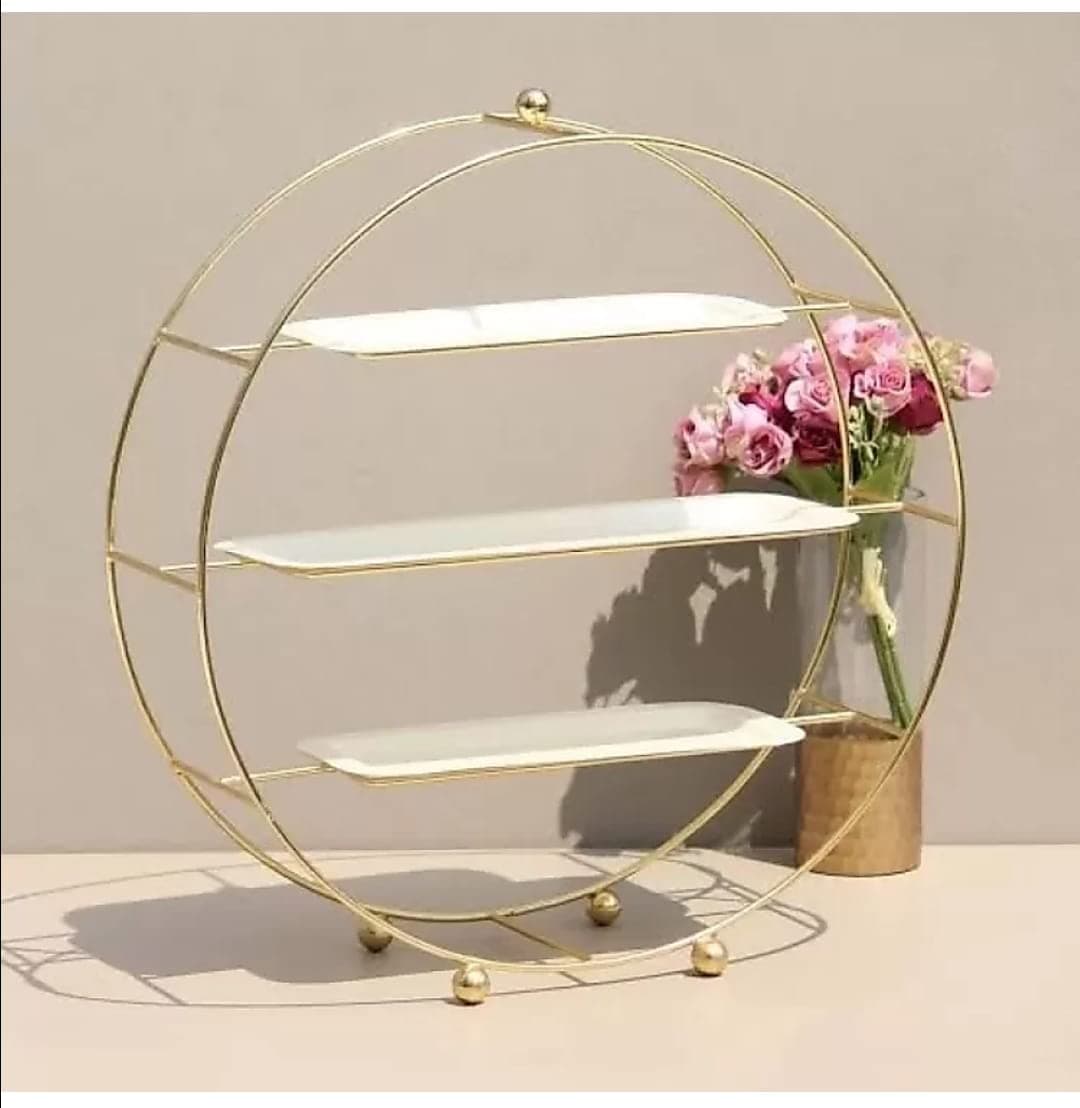 Hamlut Design Gallery 1 Compartment Iron Cake Organizer (Gold, White)