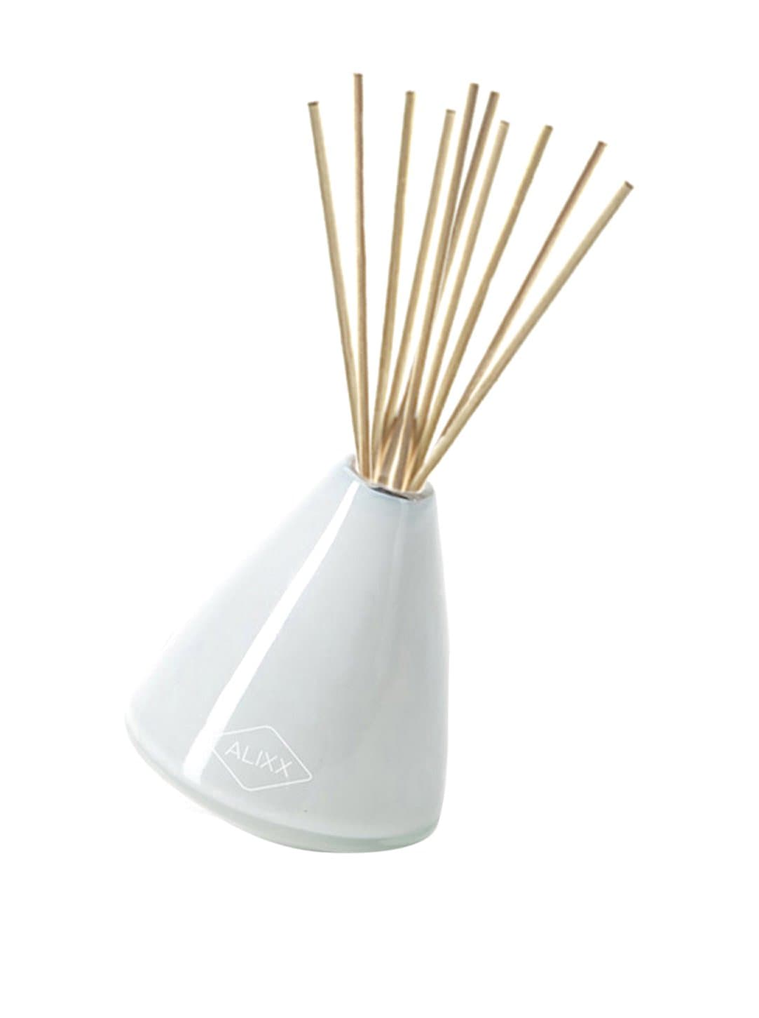 Reed Diffuser Tea Time Alixx - Incredible Scent With Hints of Basil, Lemon and Tea Leaves, Hand Blow Beautiful Vase/Glass