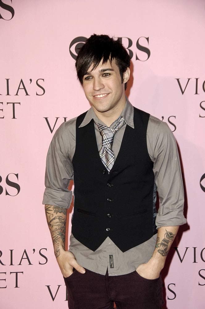 Poster Print Pete Wentz Victoria's Secret Fashion Show-Arrivals The Kodak Theatre Los Angeles Ca November 16 2006. Photo by Michael GermanaEverett Collection Celebrity (8 x 10)