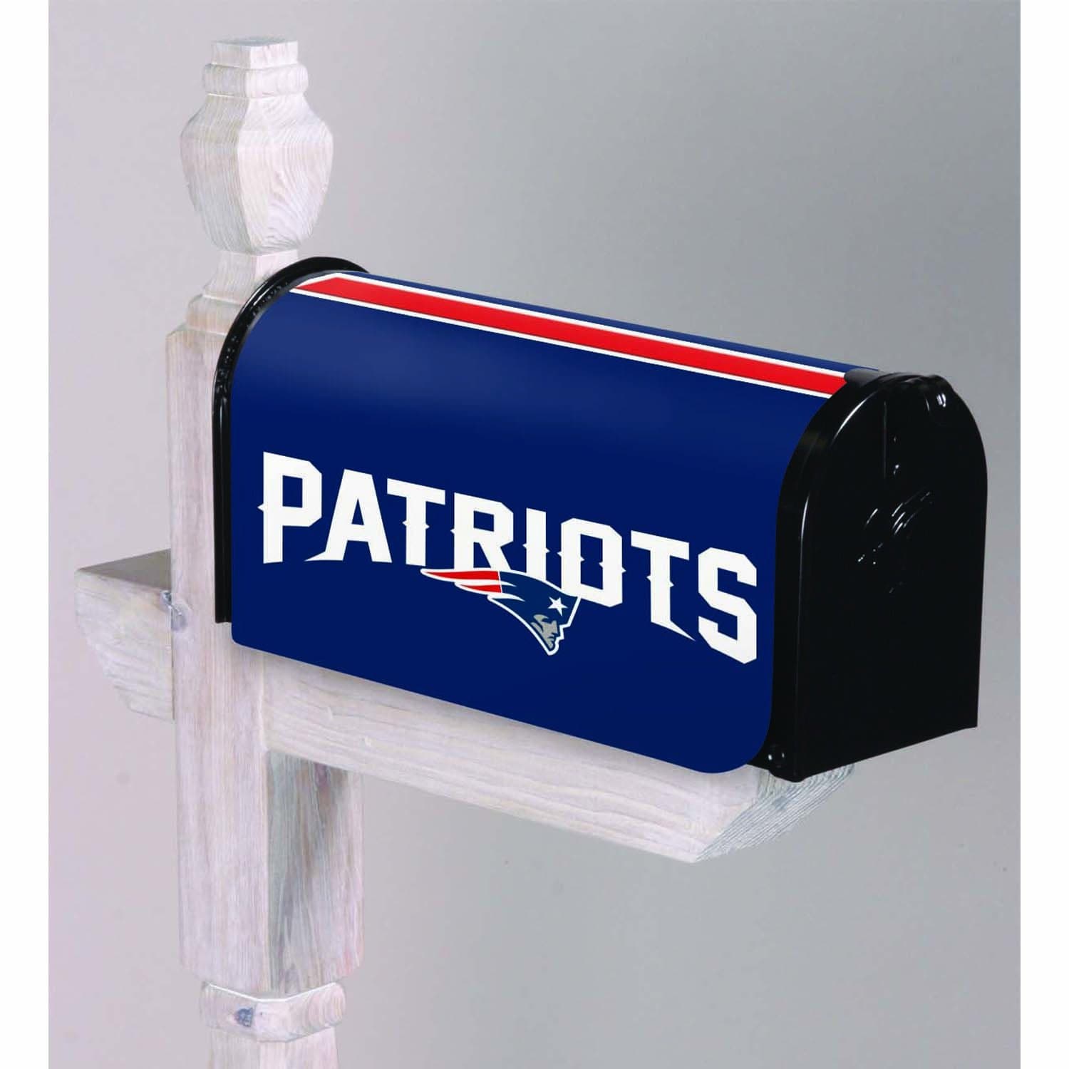 Team Sports AmericaTeam Sports America New England Patriots Mailbox Cover - 18 x 21 Inches