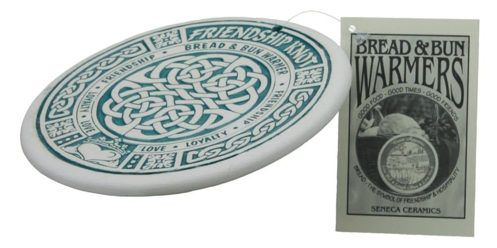PDTXCLS Seneca Ceramics Bread Warmer, Celtic Knot, Green