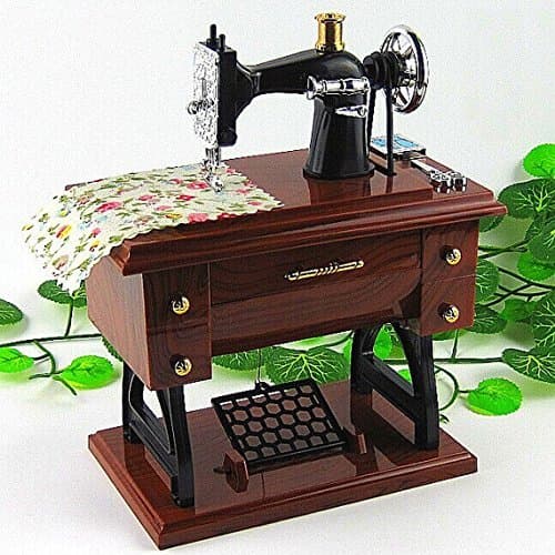 Sewing Machine Music Box Miniature Handmade Classic Vintage Sculpture Home Decoration Retro Furniture Model Gift Ornament Antique Sculpture