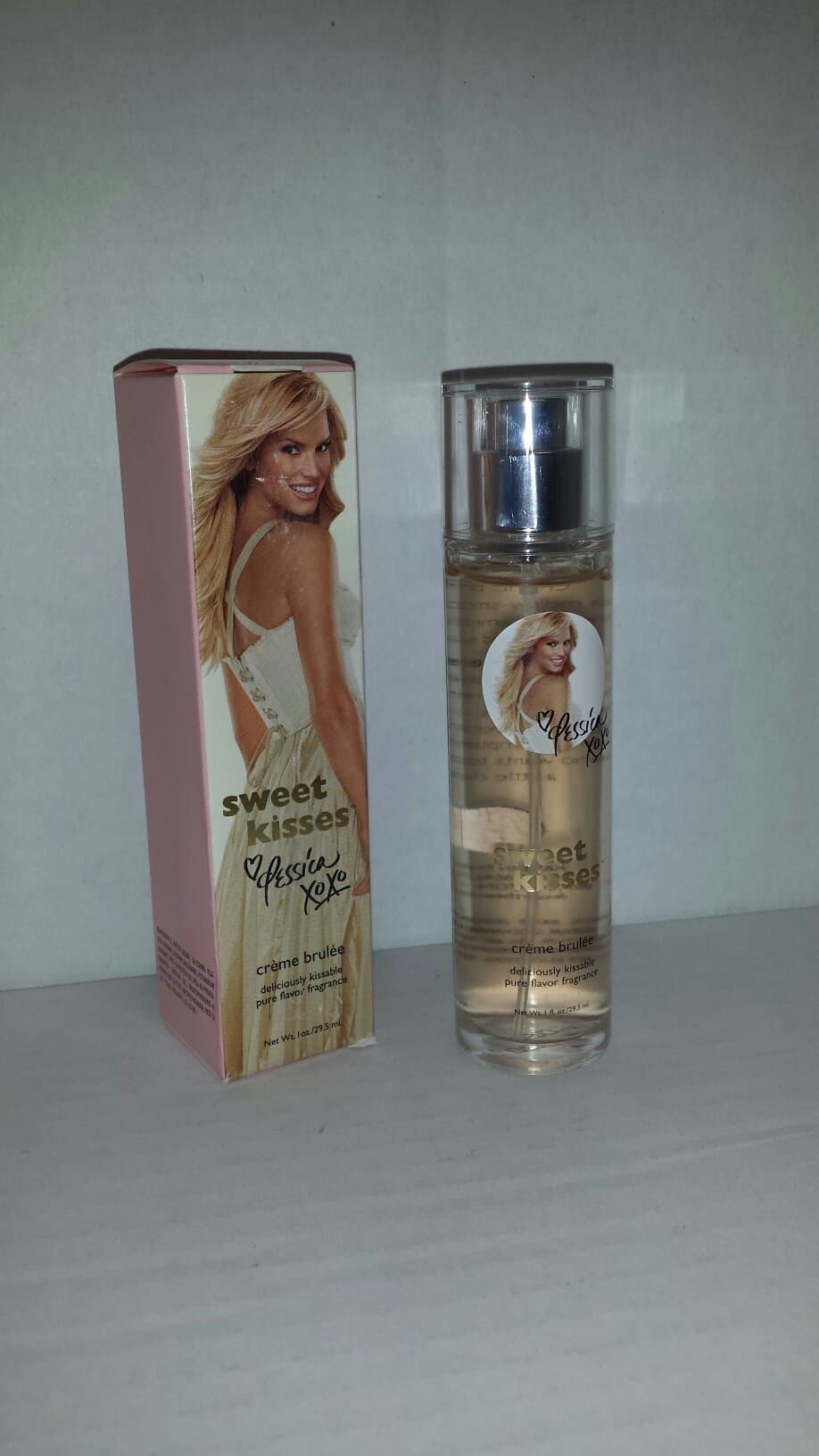 Jessica Simpson's Sweet Kisses Crème Brûlée Deliciously Kissable Pure Flavor Fragrance, 1 oz. (29.5 ml)