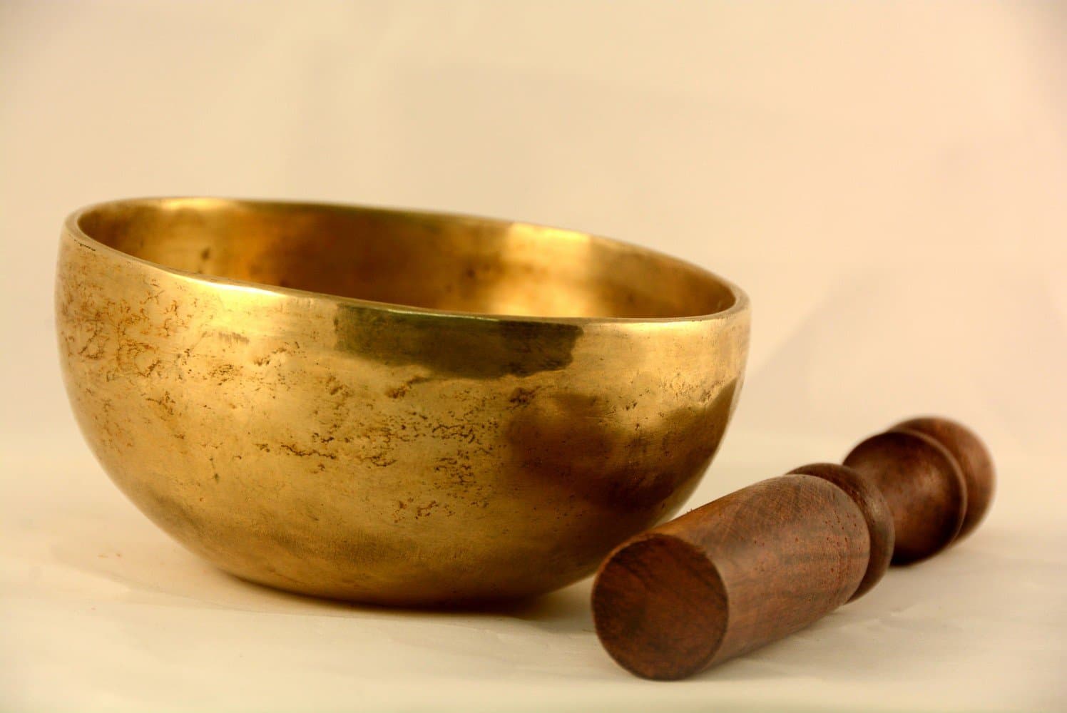 11 inches Tibetan Meditation Singing Bowl with Cushion and Stürmer.