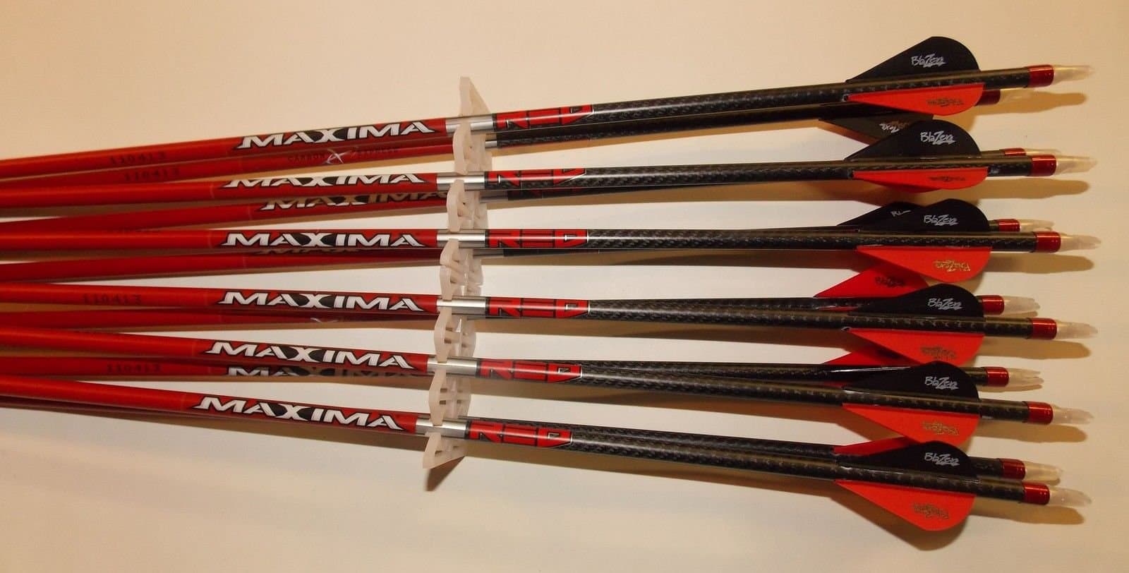 Maxima Red Carbon Express 350 Carbon Arrows w/Blazer Vanes 1 Dz.