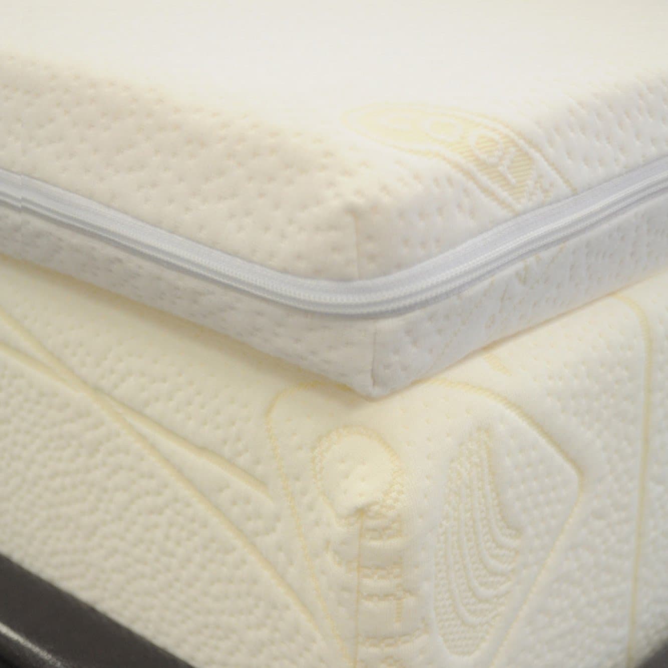 Memory Foam Warehouse? - 4FT6 Double 7.5cm (3") 75kg - Memory Foam Mattress Topper - Including FREE Coolmax? Cover - 135cm x 190cm x 7.5cm