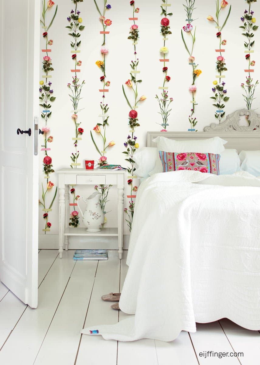 341087 - Pip Studio 3 Flower Garlands Ivory Eijffinger Wallpaper Mural