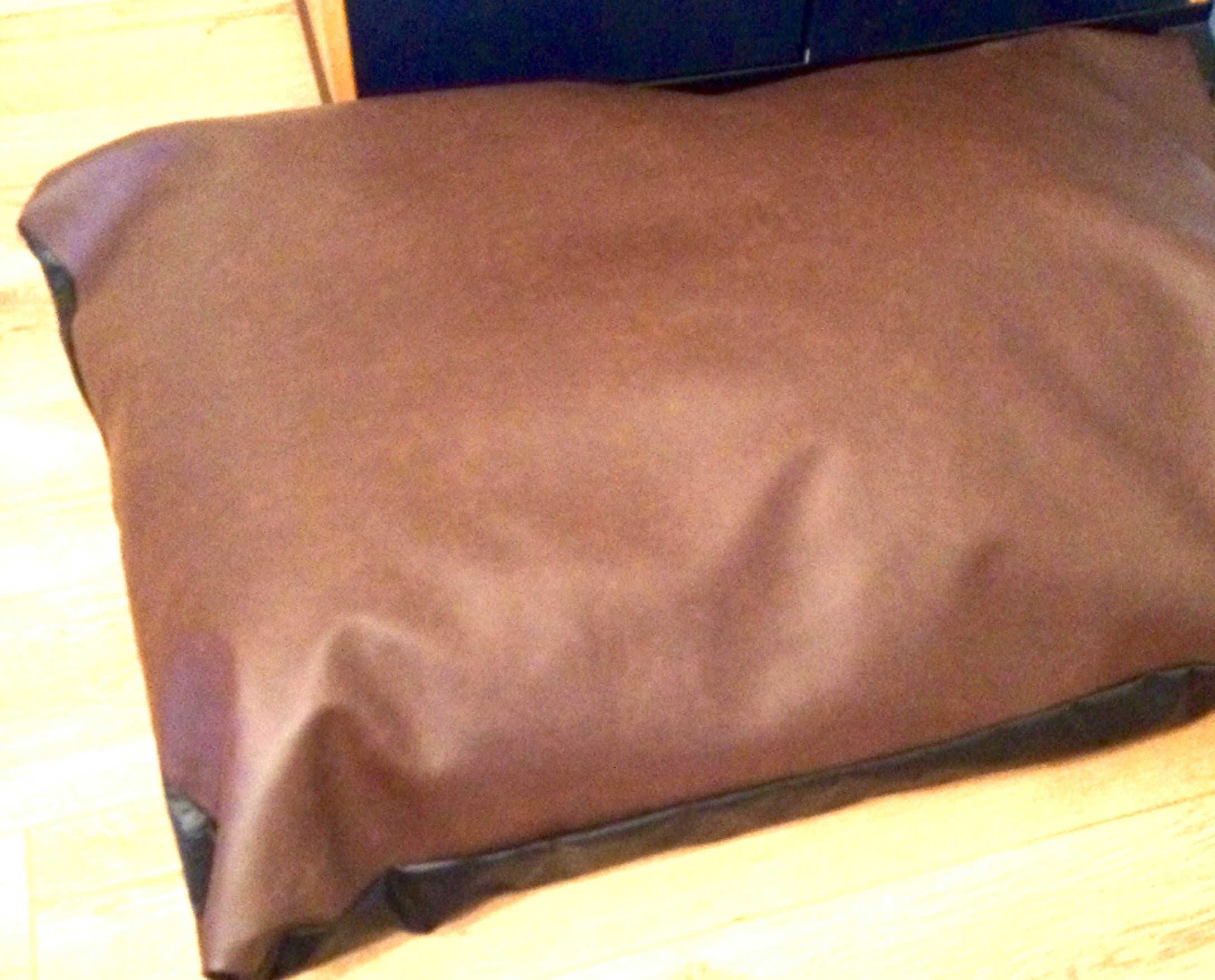 Doggyzzz brown durable faux leather dog bed pet bed size 45x30 inch removable inner