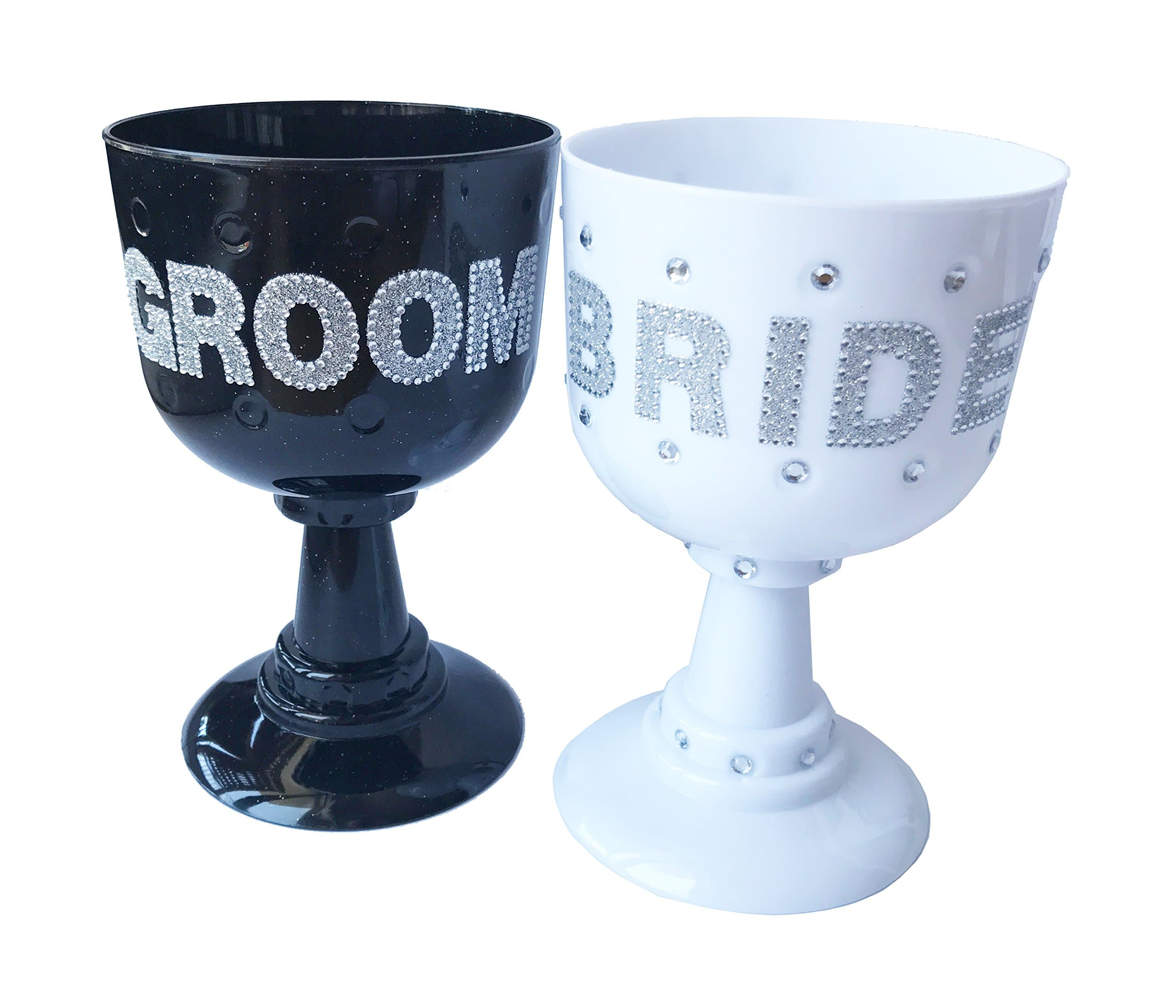 Forum Novelties Plastic Bride & Groom Party Goblet For Bachelor & Bachelorette Party (Set of 2, White & Black)