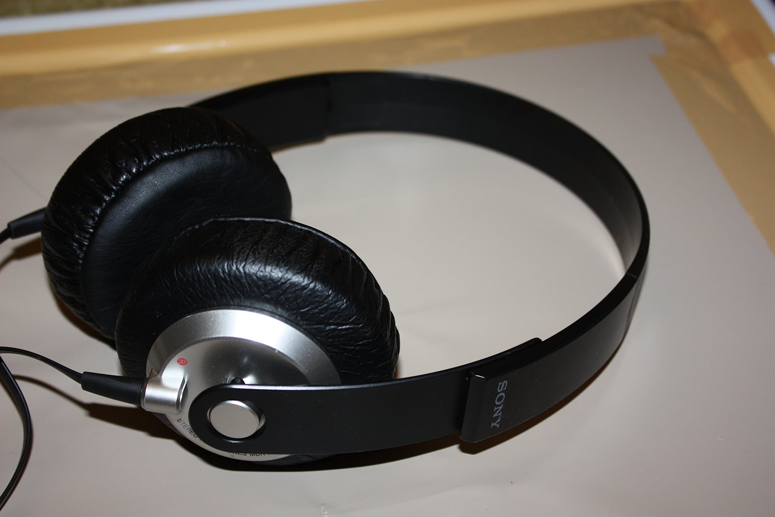 Sony MDR-XB300 Extra Bass Headphones (Old Version)
