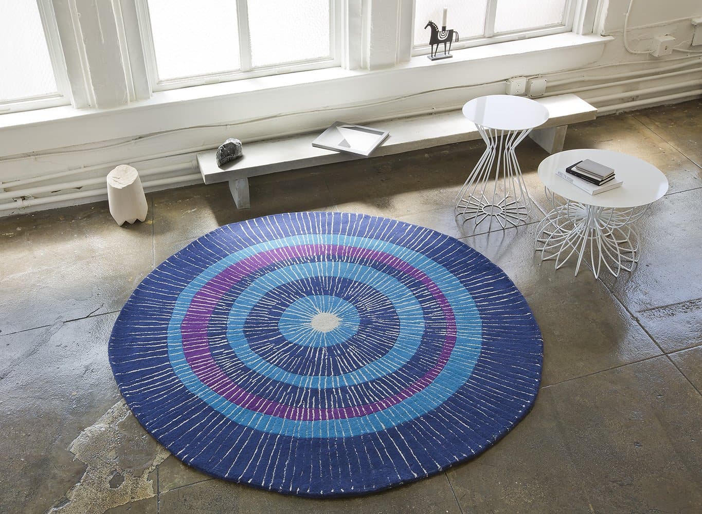 notNeutral Eccentric 6' Round Area Rug (Blue/Purple)