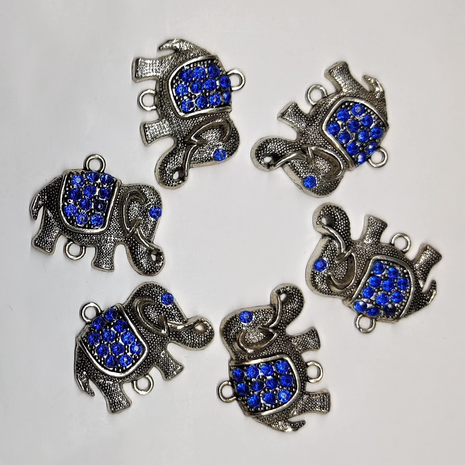 Designerbox Elephant Metal silver antique finish Polish of 4pcs Set for Showpiece button enhance your designer outfit , dresses , kurtis , kurtas , blouses Table Decorative & Gift Article, [size 3.75cm]