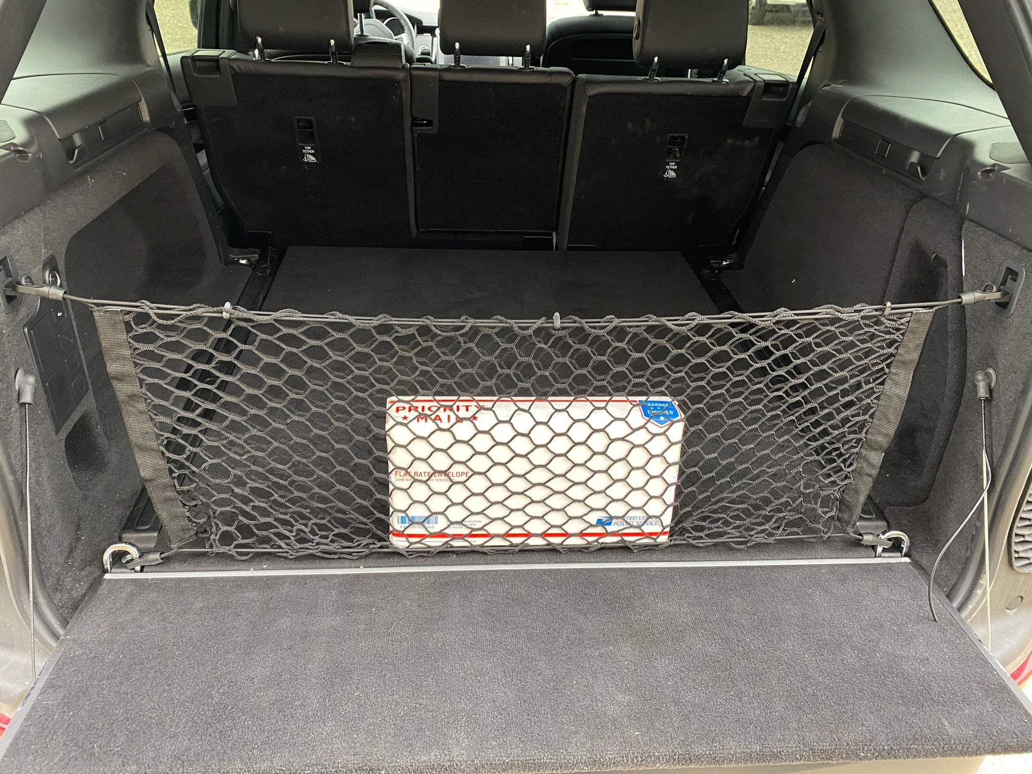 Trunk Envelope Style Automotive Elastic Mesh Cargo Net for Land Rover Discovery 2017-2025 - Premium Trunk Organizers and Storage - Luggage Net for SUV - Best Car Organizer for Land Rover Discovery