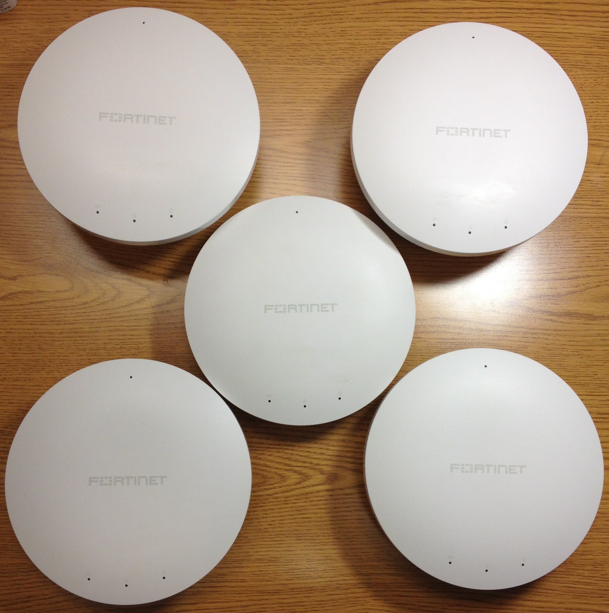 Fortinet FortiAP 221B - Wireless Access Point