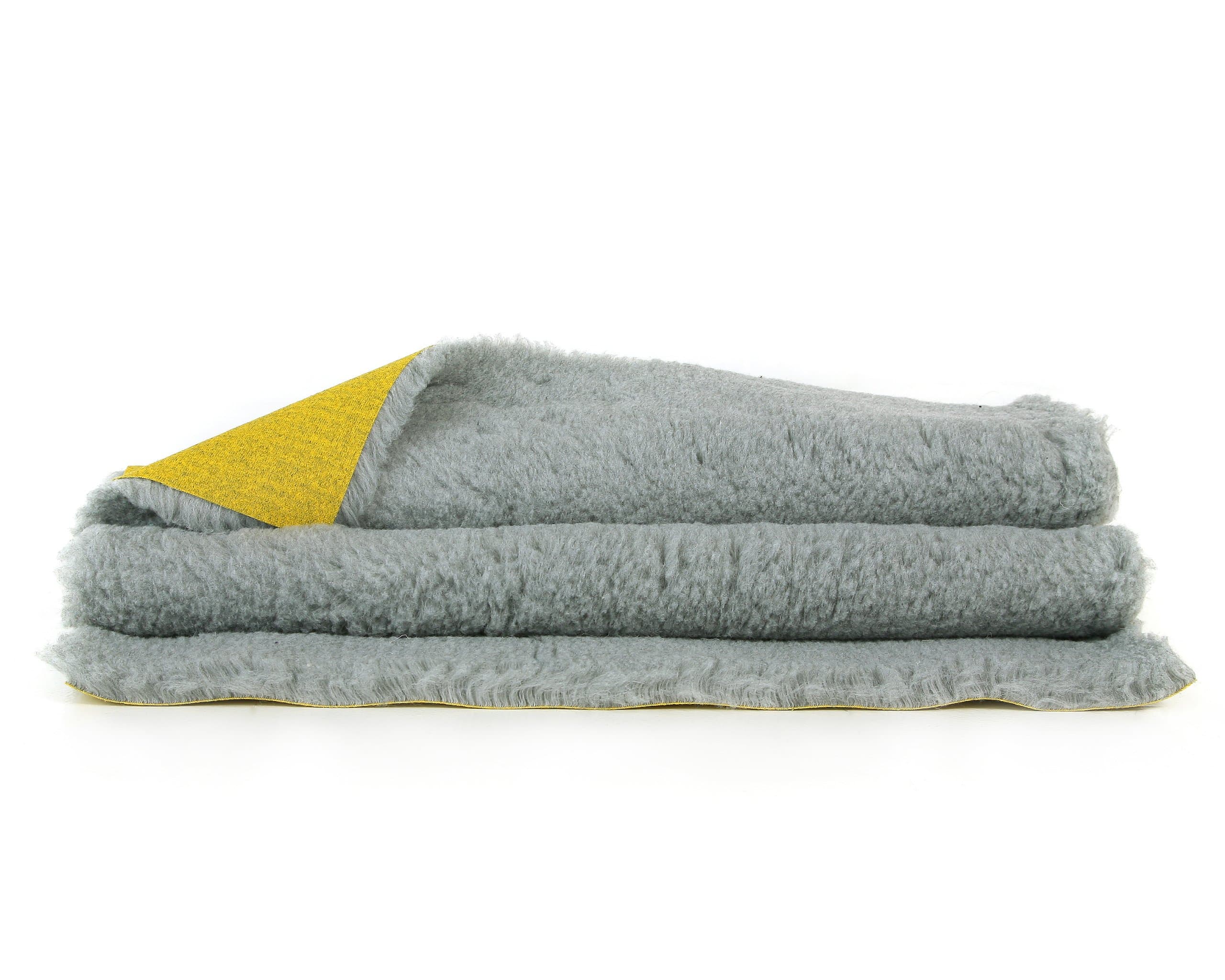 Petlife Vetbed Gold for Dog/ Cat, 37 x 28-inch, Grey