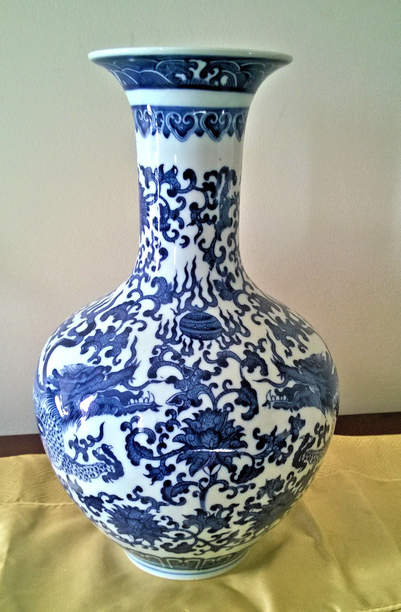 Chinese Blue and White Dancing Twin Dragons Vase