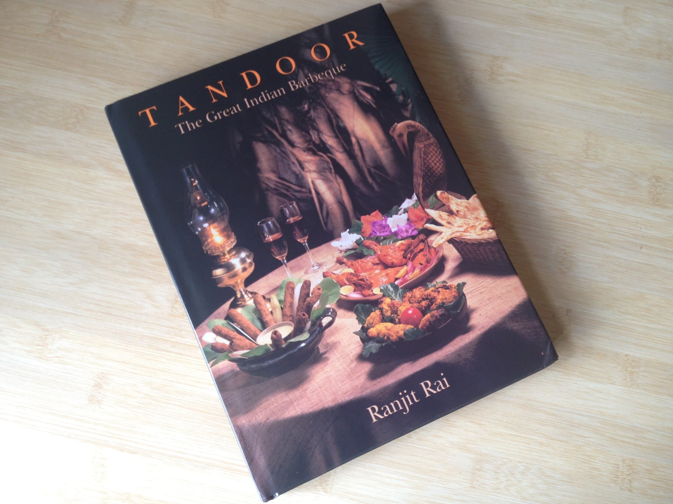 Tandoor: The Great Indian Barbecue Hardcover – 1 Oct. 2001