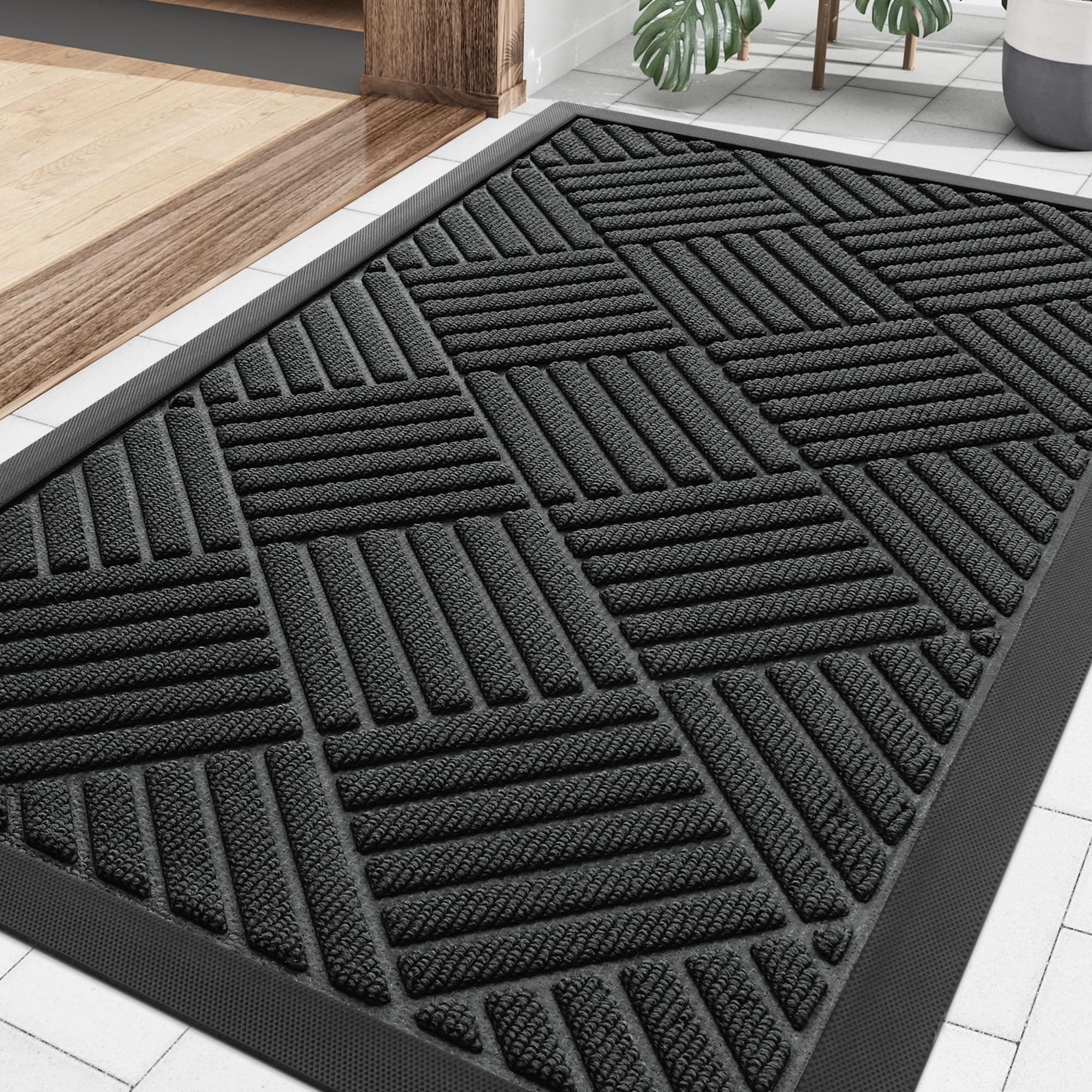 Front Door Mat Outside Entrance, Heavy Duty Outdoor Indoor Natural Rubber Doormat, Non Slip, Trap Dirt and Moisture, Easy Clean, Low Profile Patio Porch Entryway Mat, 29.5x17, Black