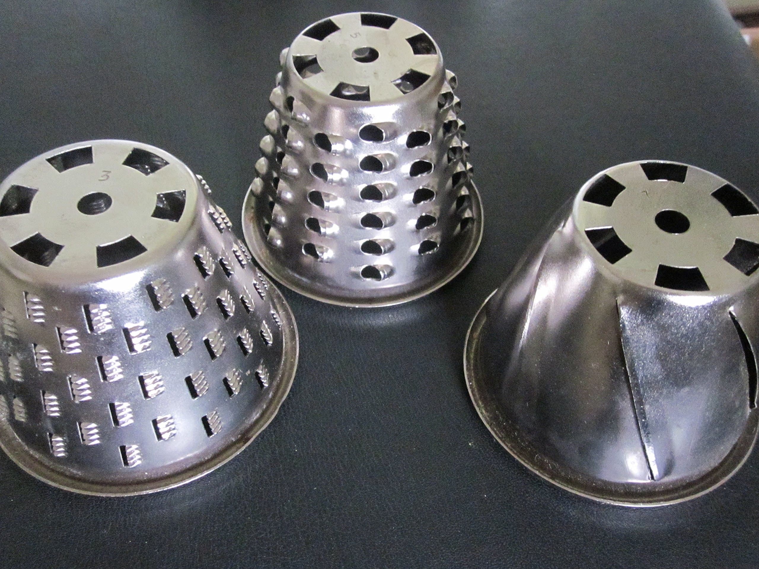 1963 RIVAL SALADEER MODEL 657 WITH BASE AND 3 CONES