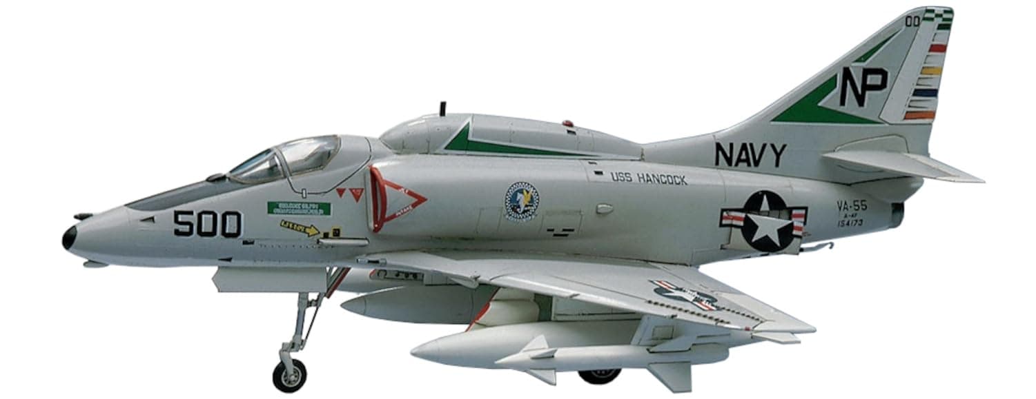 Hasegawa 1:72 Scale A-4E:F Skyhawk Model Kit