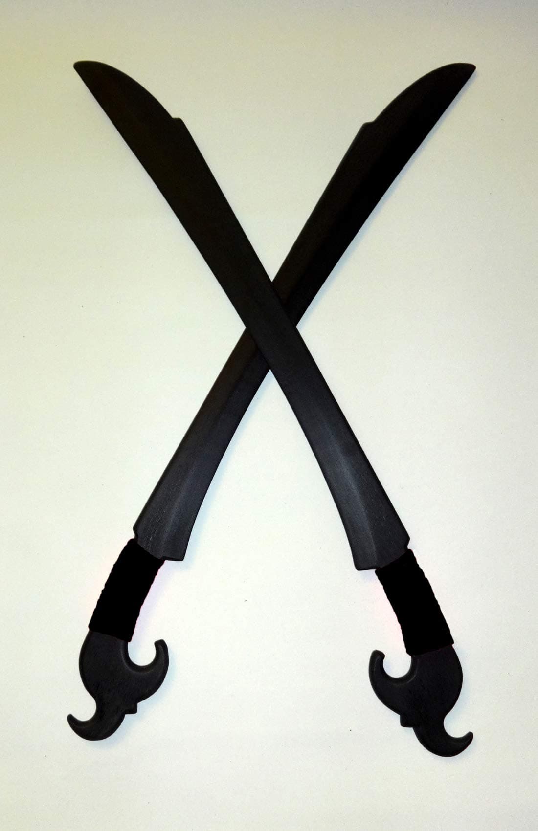 Filipino Ginunting Sword Pair Philippines Martial Arts Training Polypropelene Manually Operated Sporting Goods Replica