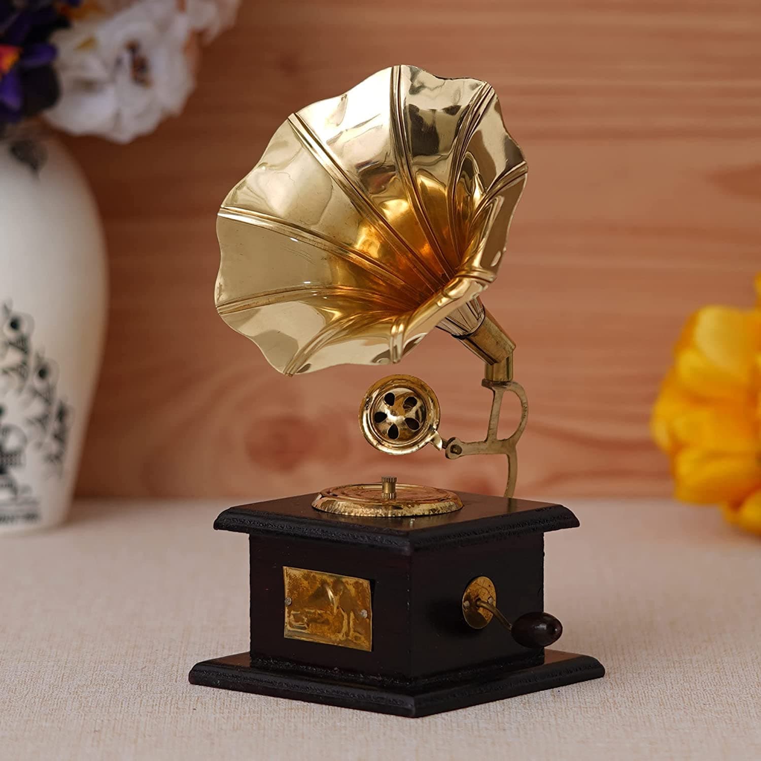 Premium Sparkle Square Gramophone Showpiece - 23 cm (Brass, Brown, Gold) (Black, Gold) (Black, Gold)