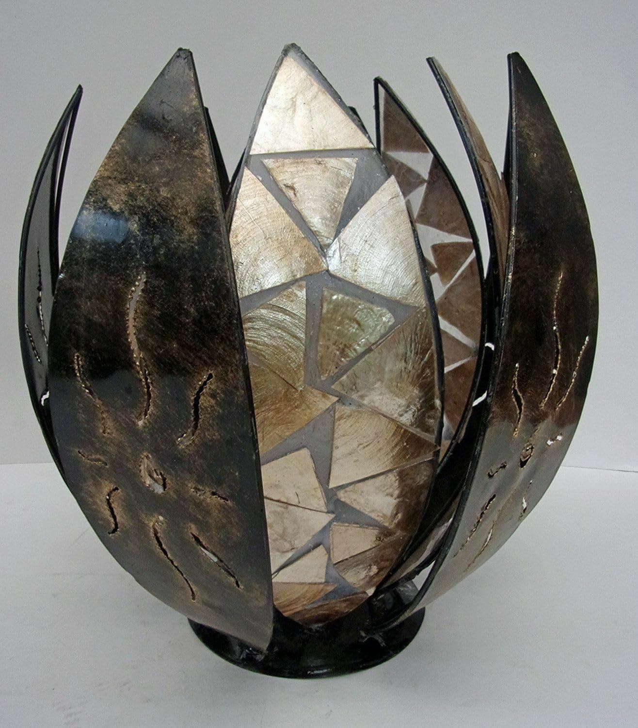 Unusual Metal & Shell Leaf Lotus Flower Lamp Hand Made Ethnic Bali Table Lamp
