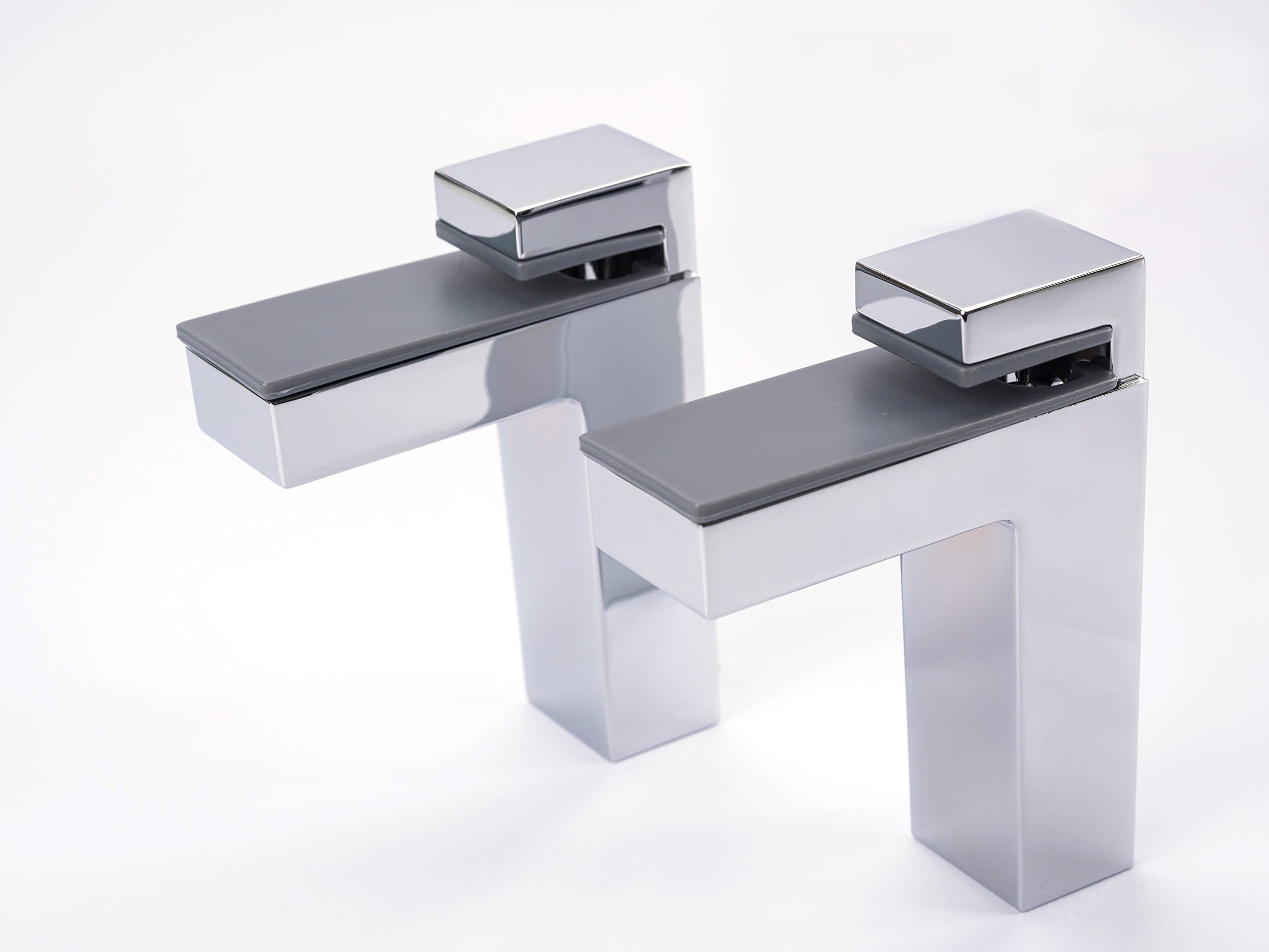 FEUK 67.0115.0004 Chrome Gloss Metal Adjustable Wall Mounting Shelf Brackets Supports for Wood or Glass Shelving from 8mm up to 50mm (One Pair = Two Brackets) Complete with Fittings