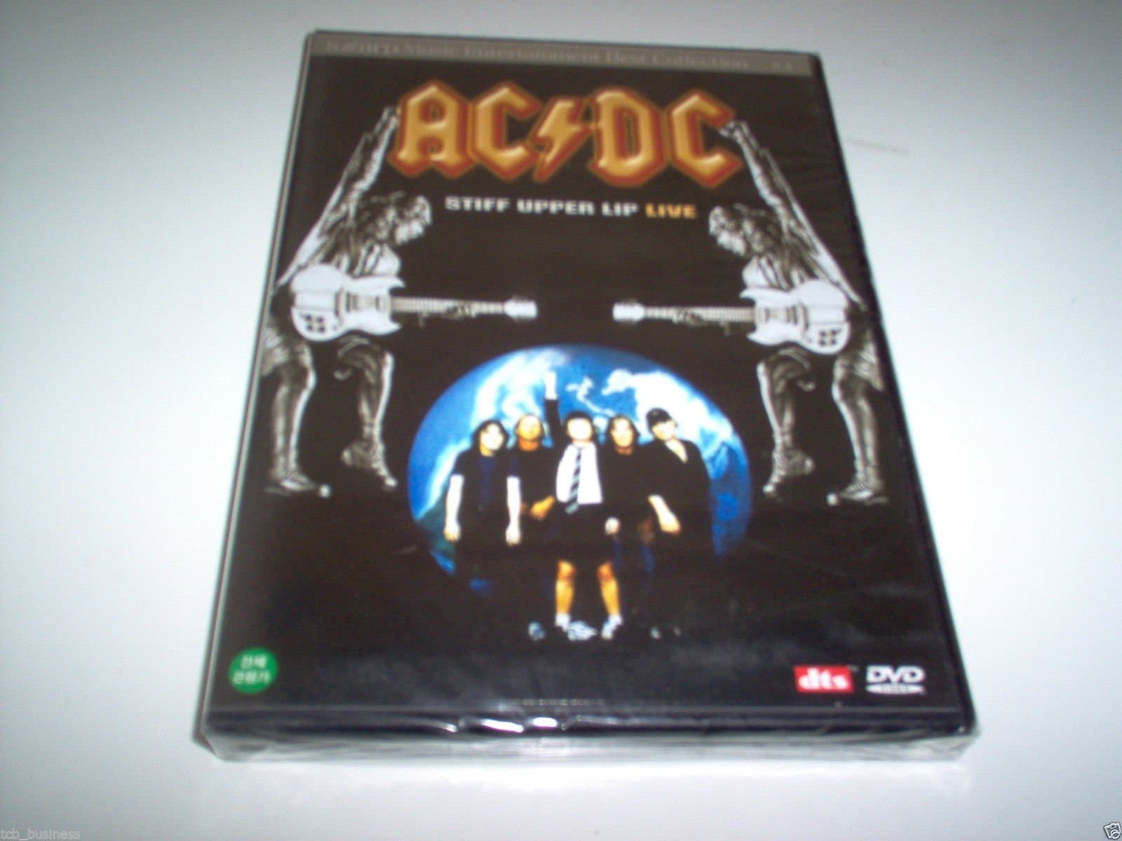 AC/DC: Stiff Upper Lip Live
