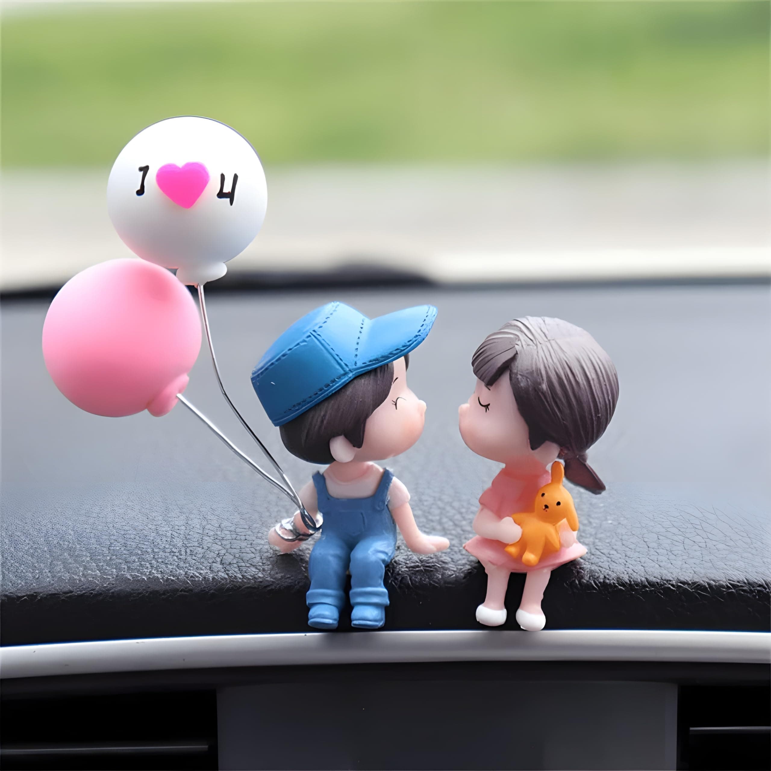 JIALTO® Car Dashboard Accessories Cute Cartoon Couples Action Figure Figurines Balloon Ornament car Dashboard Toys Auto Interior Dashboard Accessories for car Interior Dashboard Decoration