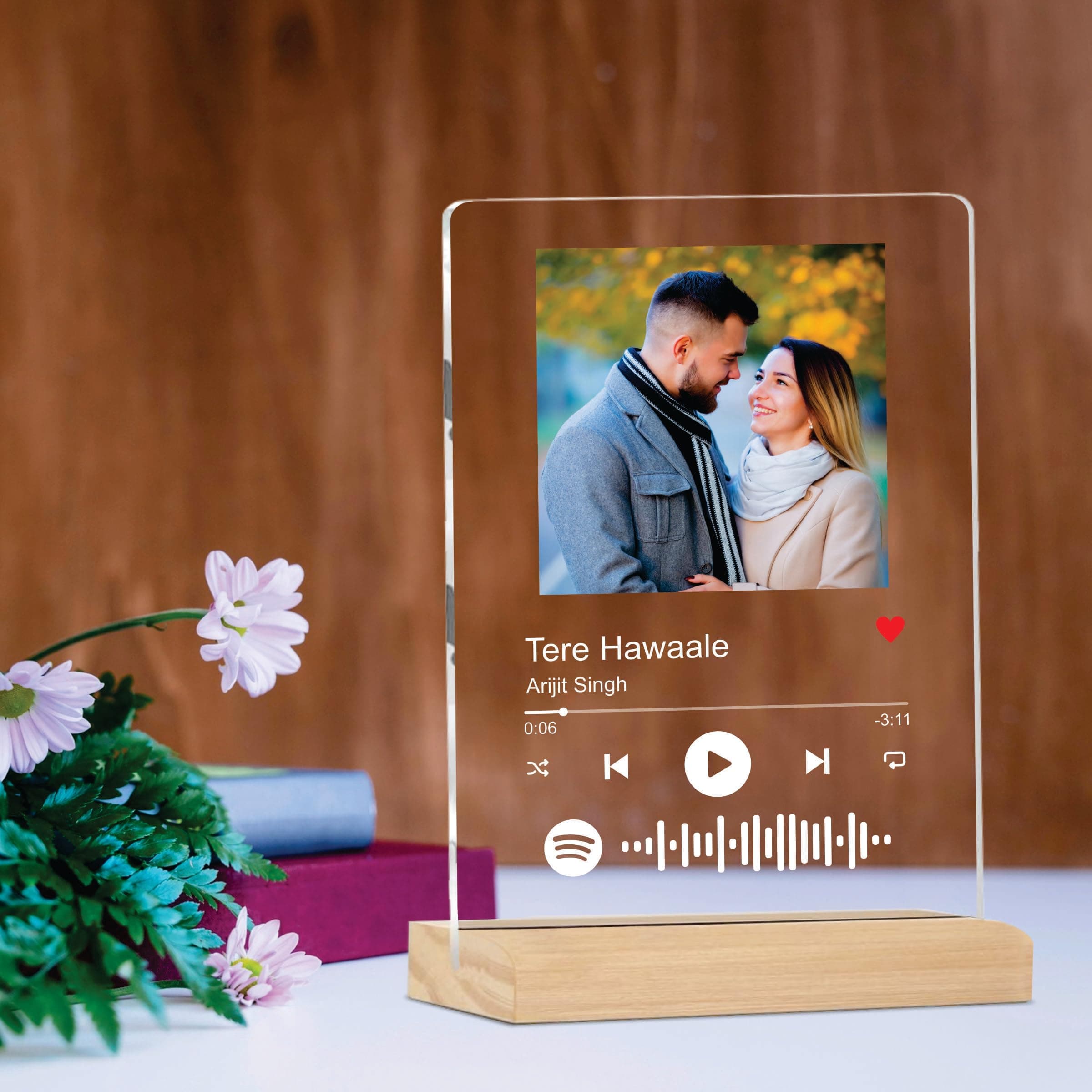 Customised Photo & Spotify Plaque,Personalized Tabletop Rectangular Acrylic Photo Frame With Wooden Stand,Spotify Frame,Gift,Birthday,Anniversary,Gift For Brother & Sister(6 * 9 Inches