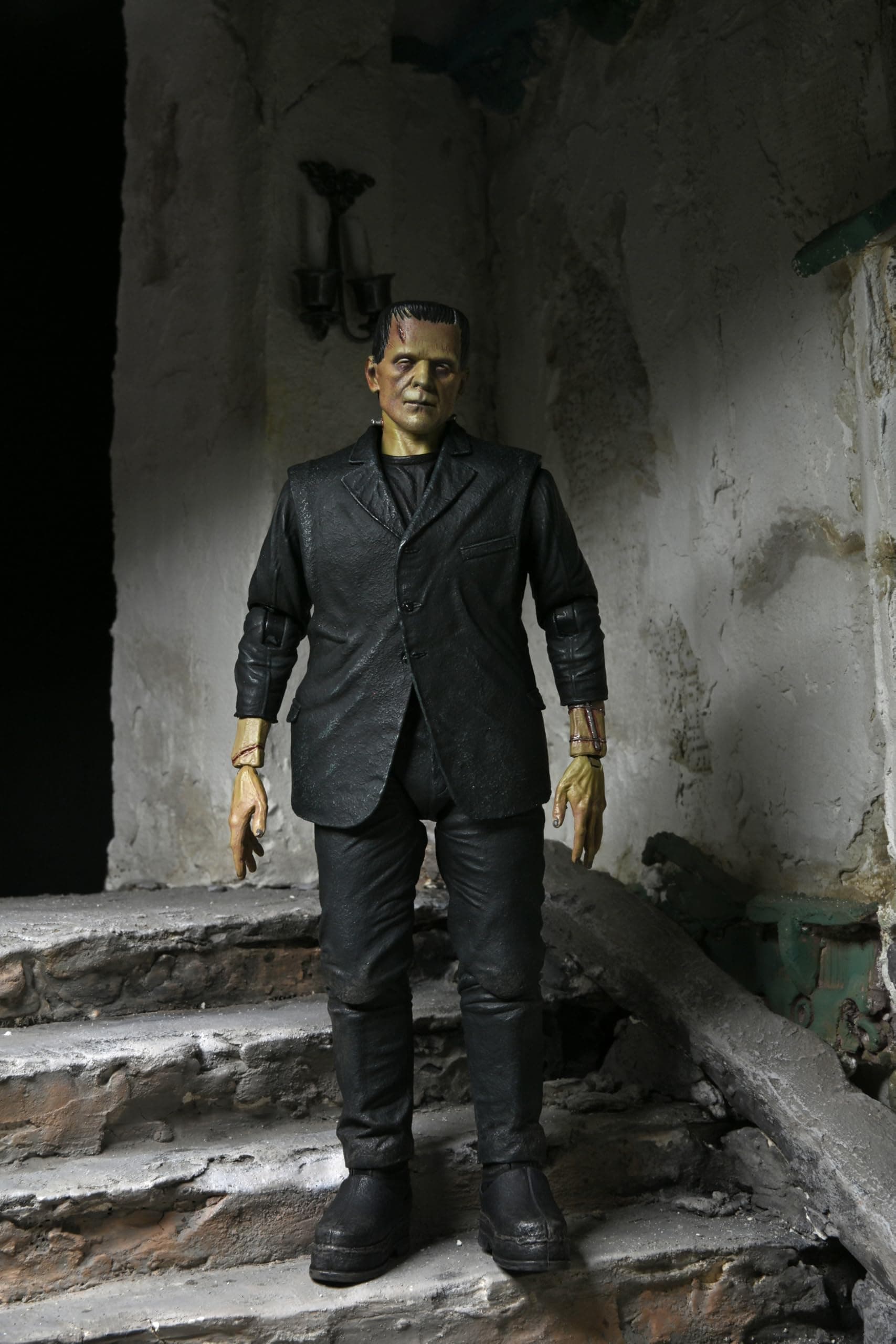 UNIVERSAL MONSTERS - Ultimate Frankenstien - Figurine articulée ,Black,18cm