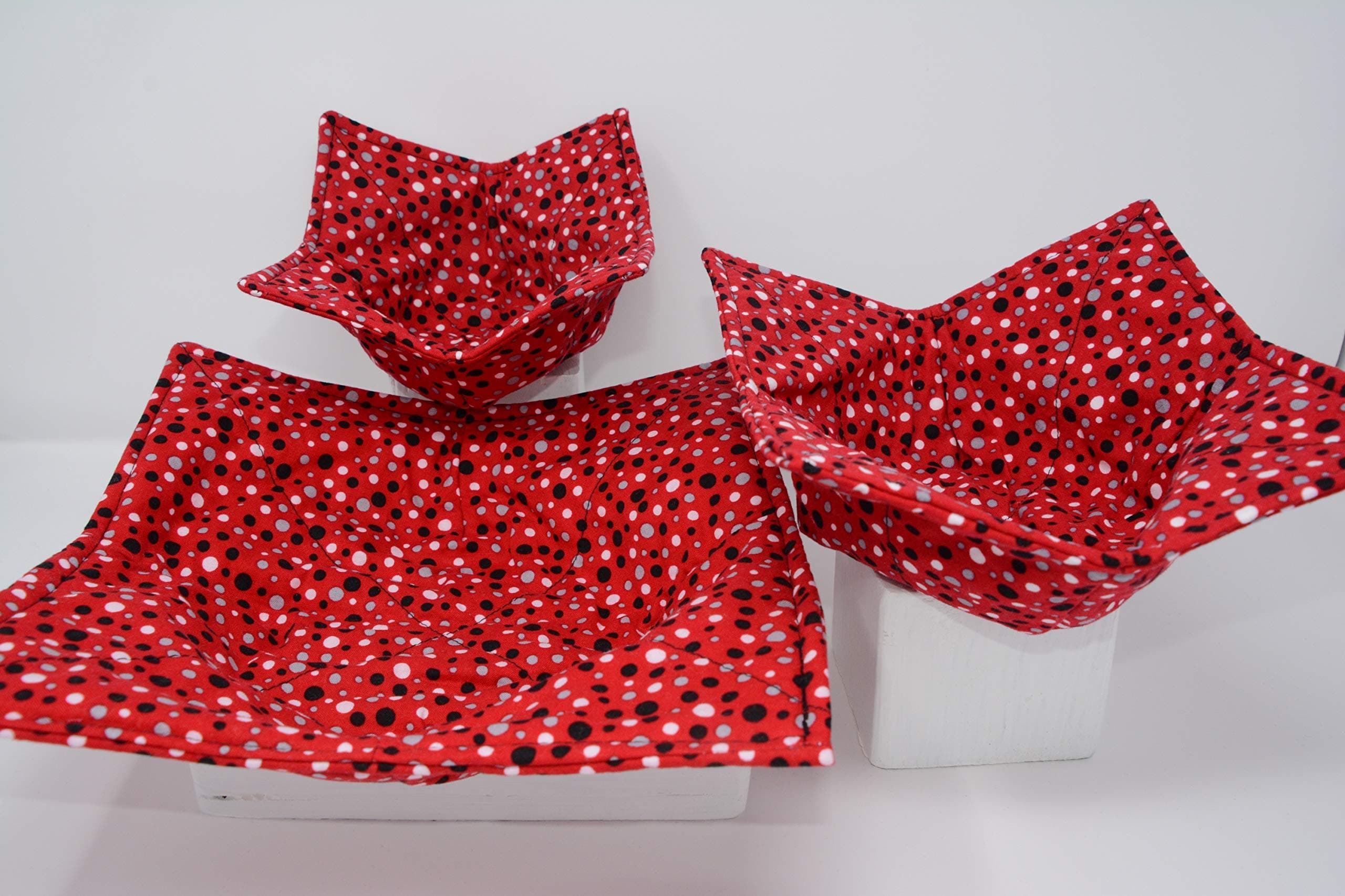 Microwave Dish Cozies, Set of 3, 1 Small Bowl Cozy, 1 Medium Bowl Cozy, and 1 Dinner Plate Cozy, Contemporary Polka Dots