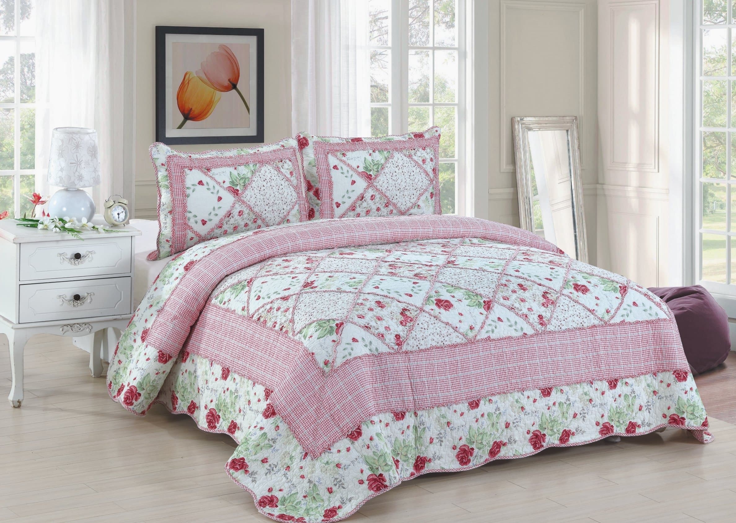 American Hometex Rosalie Queen Quilt Set