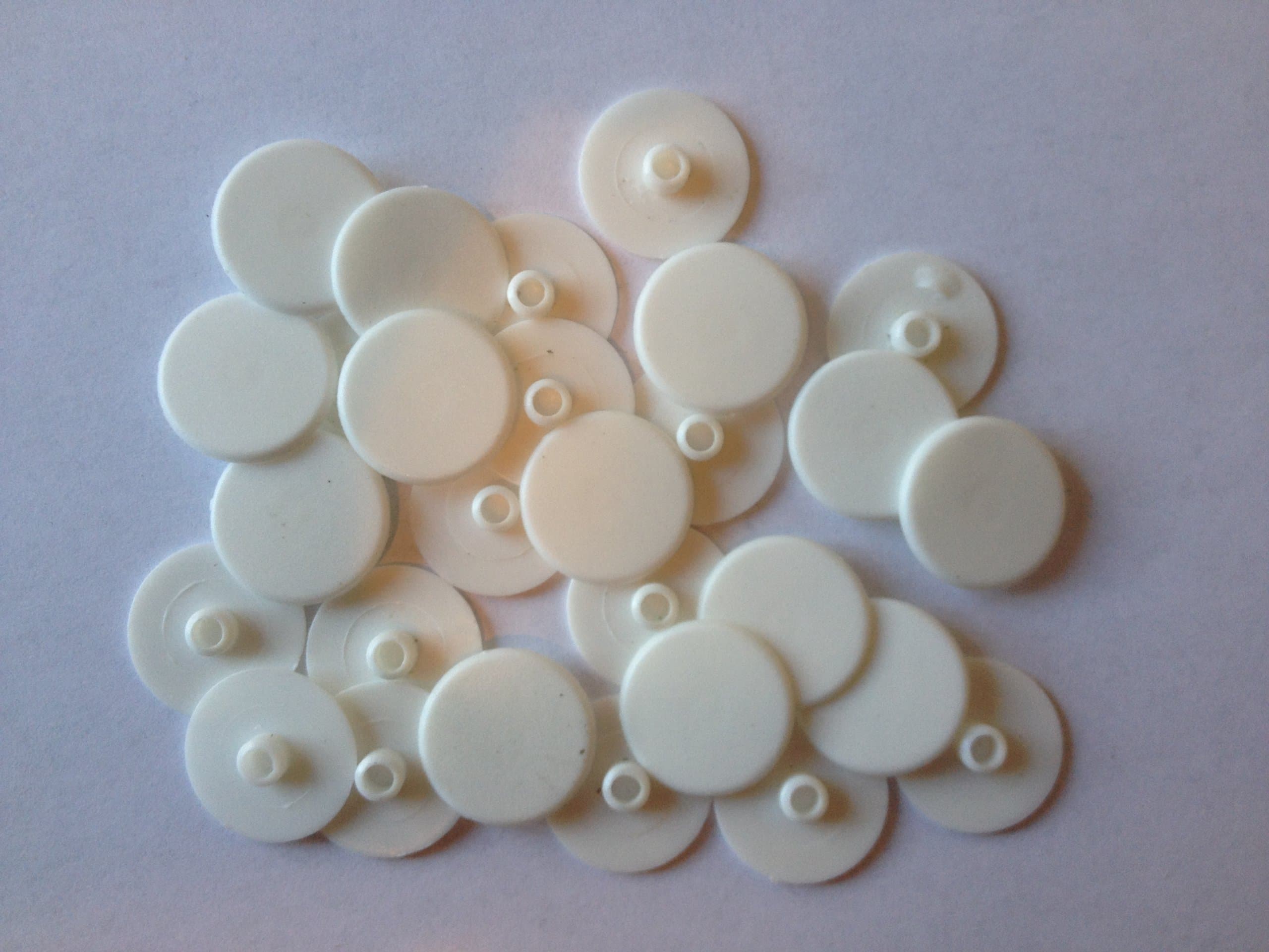 Hinge and Bracket SuppliesCam Cover Cap White Plastic Pack 40 17Mm Diameter 3Mm Deep