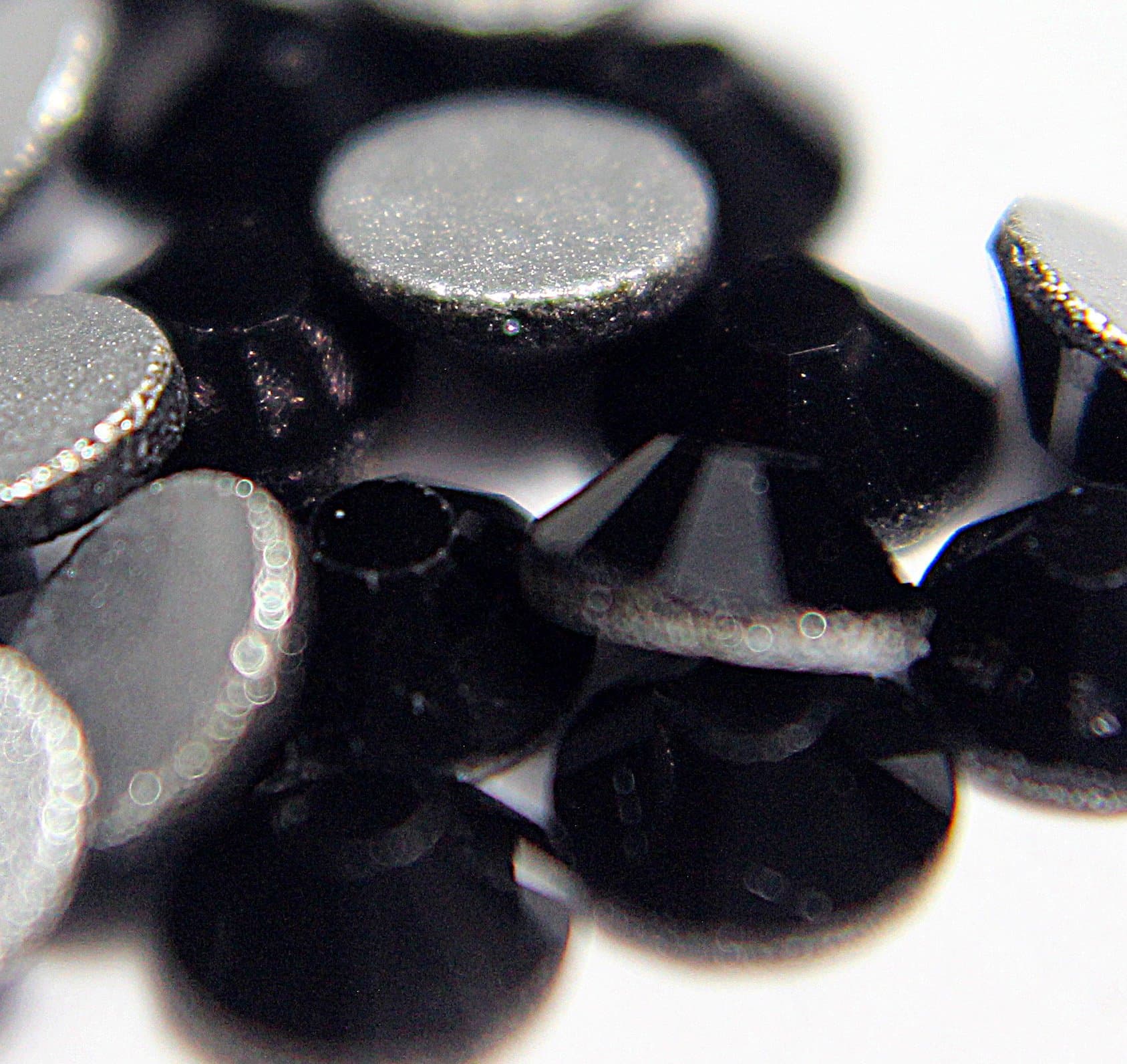 10 Gross Jet Machine Cut Hotfix Rhinestones SS6 (2mm) (1440 Pcs)